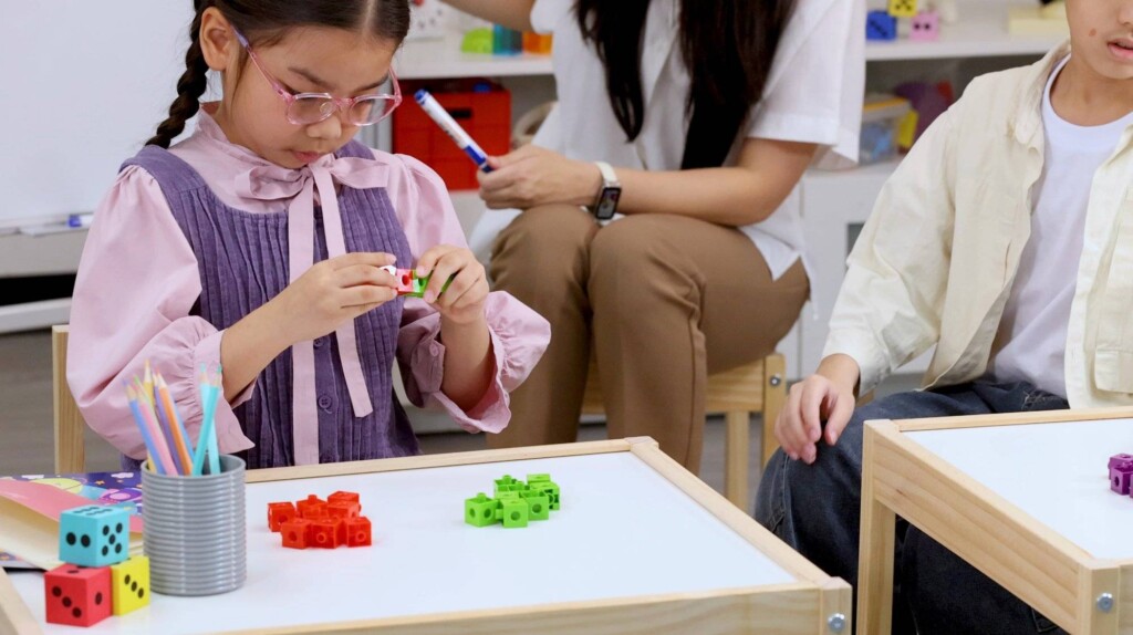 Szkoła Montessori na czym polega jej unikalny sposób nauczania