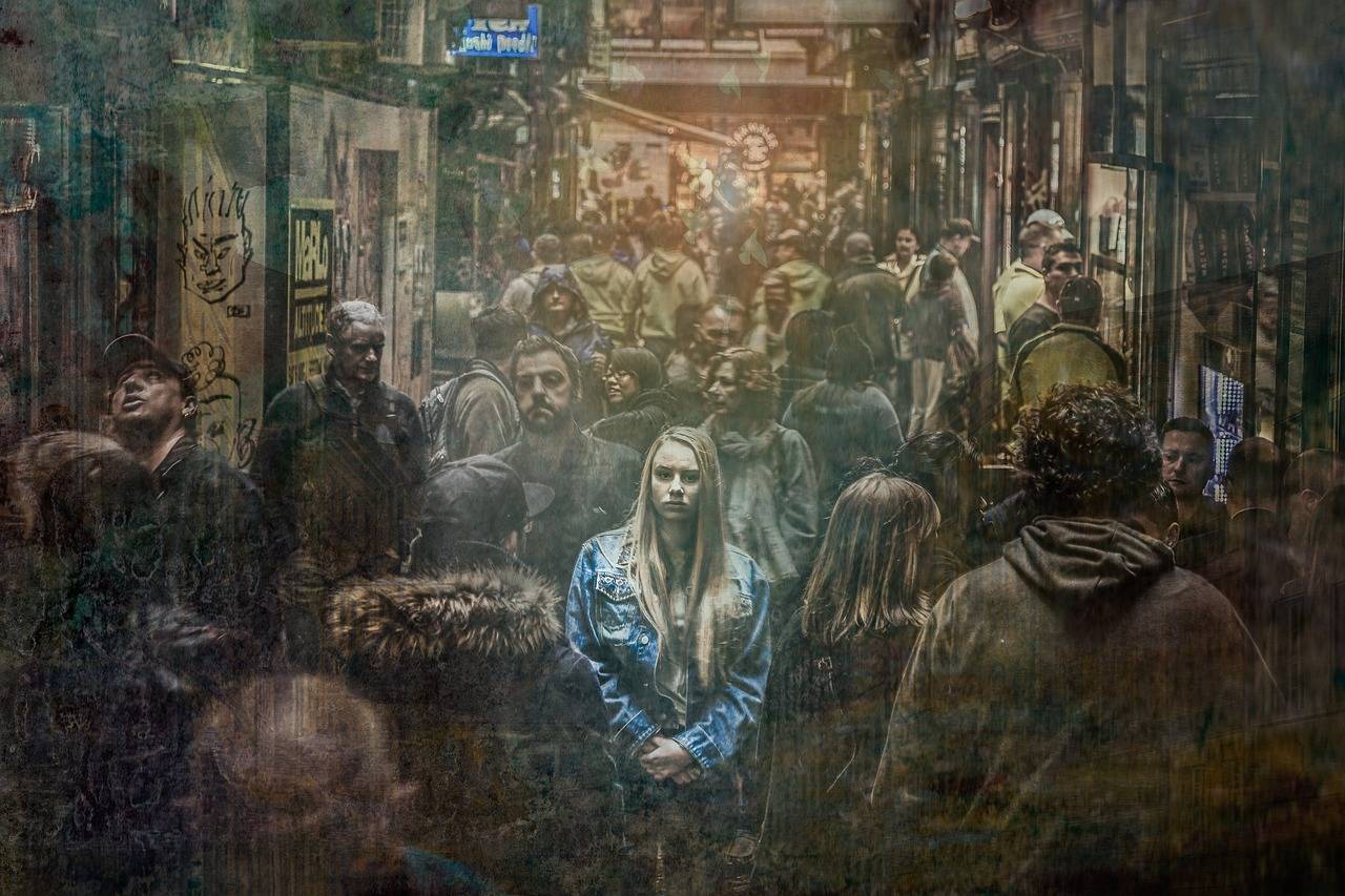 Kiedy ludzie doświadczają poczucia samotności i jak wpływa to na ich codzienne życie